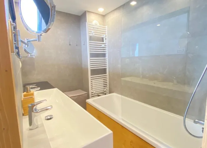 La Bergerie 10-12 Personnes Au Pied Des Pistes A Montalbert * ラ・プラーニュ